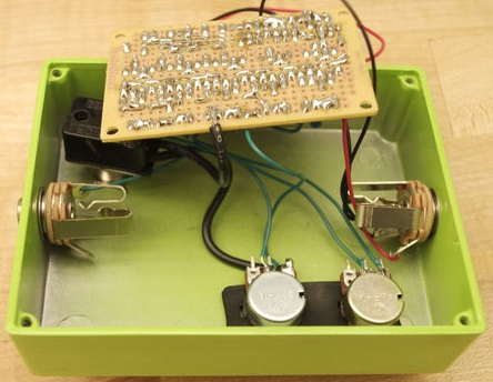 Вариант исполнения MXR Phase 90 на макетной плате